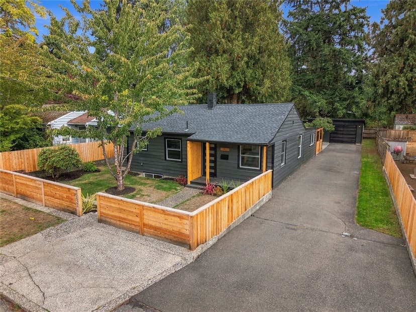 Property photo for 15822 26th Avenue NE, Shoreline