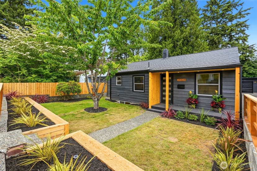 Property photo for 15822 26th Avenue NE, Shoreline photo 5