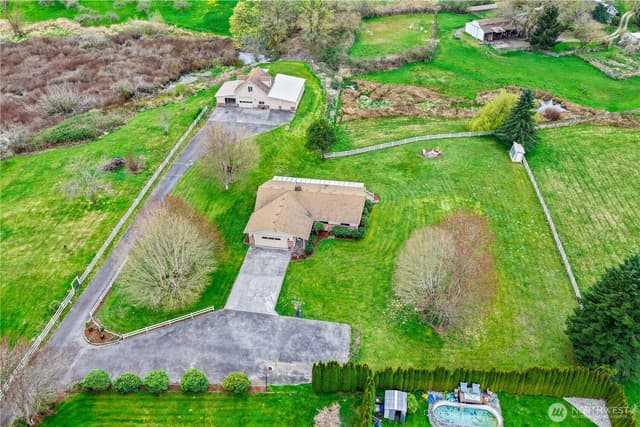 Property photo for 8130 85th Avenue SE, Snohomish photo 4