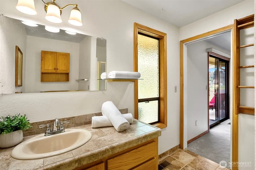 Property photo for 8130 85th Avenue SE, Snohomish photo 15