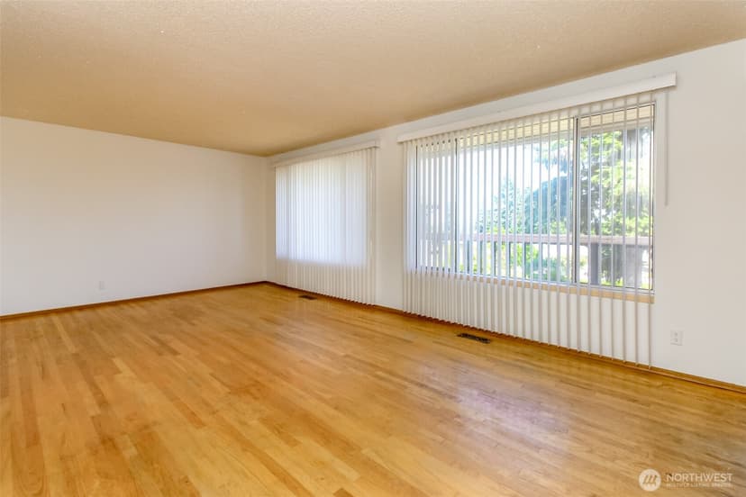 Property photo for 5127 S Hazel Street, Seattle photo 3