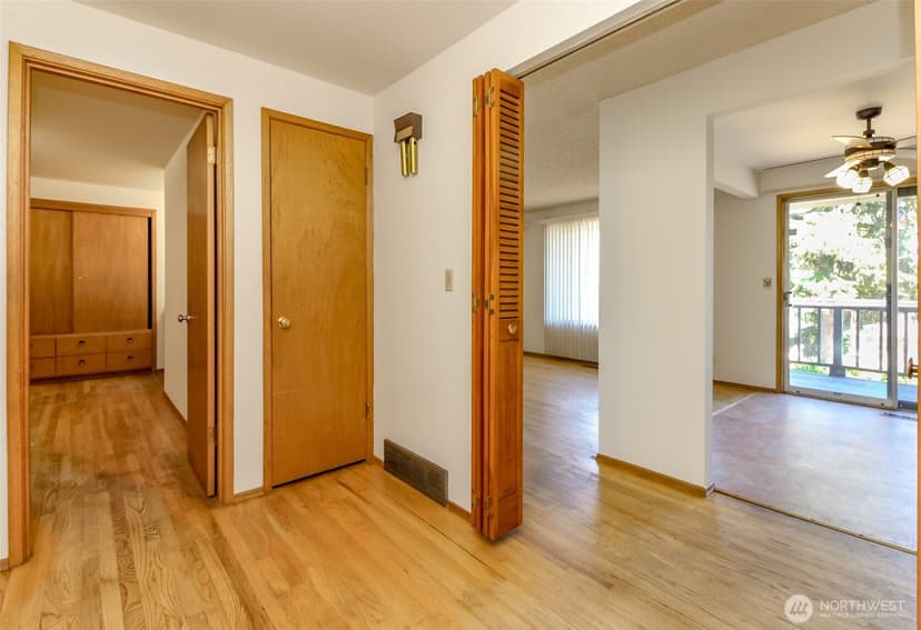 Property photo for 5127 S Hazel Street, Seattle photo 19