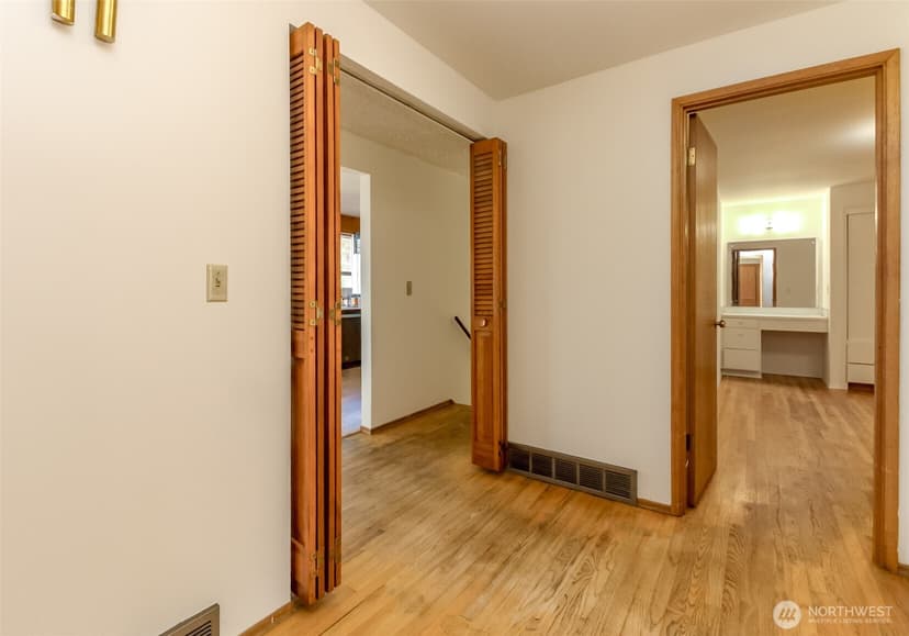 Property photo for 5127 S Hazel Street, Seattle photo 18