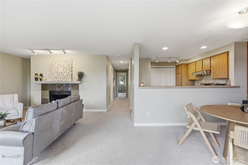 Property photo for 1700 W Sunn Fjord Lane #L202, Bremerton photo 16