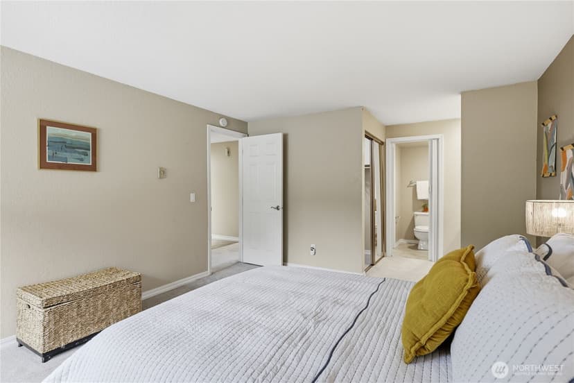 Property photo for 1700 W Sunn Fjord Lane #L202, Bremerton photo 21