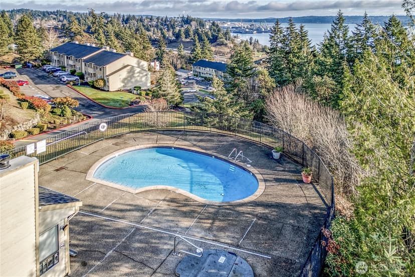 Property photo for 1700 W Sunn Fjord Lane #L202, Bremerton photo 36