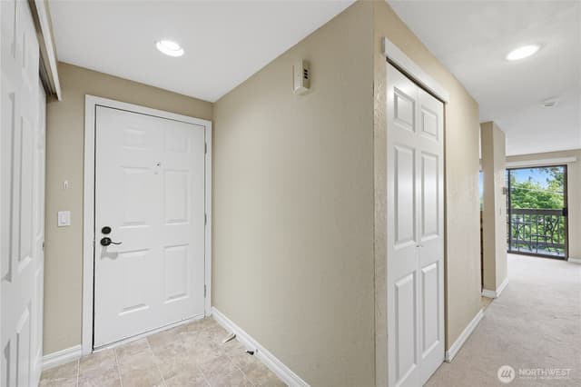 Property photo for 1700 W Sunn Fjord Lane #L202, Bremerton photo 4