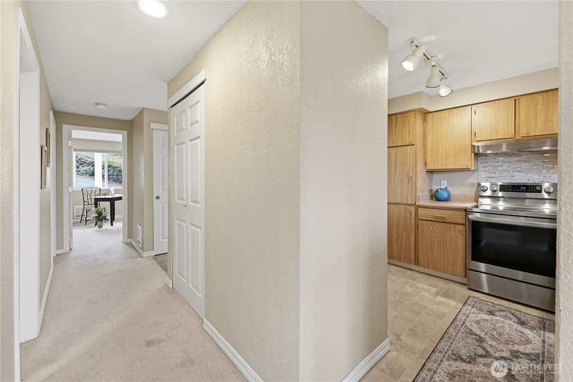 Property photo for 1700 W Sunn Fjord Lane #L202, Bremerton photo 17
