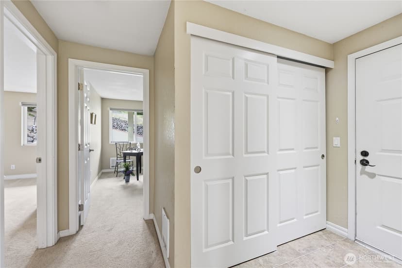 Property photo for 1700 W Sunn Fjord Lane #L202, Bremerton photo 18