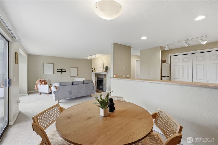 Property photo for 1700 W Sunn Fjord Lane #L202, Bremerton photo 6