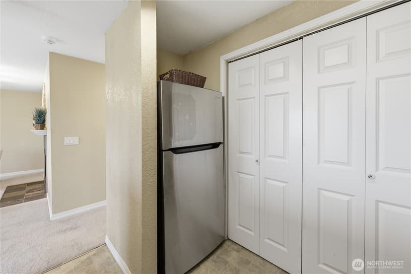 Property photo for 1700 W Sunn Fjord Lane #L202, Bremerton photo 10