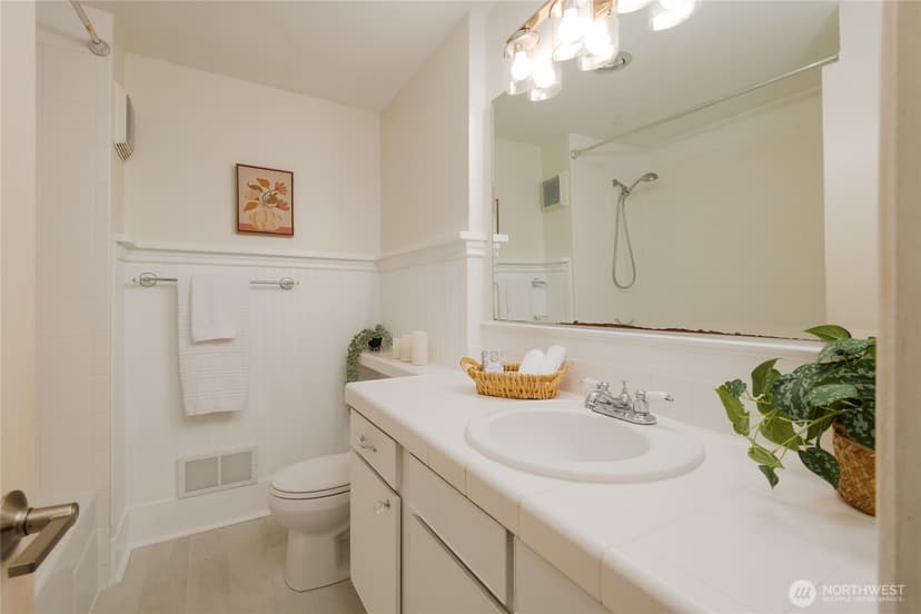 Property photo for 322 N 134th Street #104, Seattle photo 11