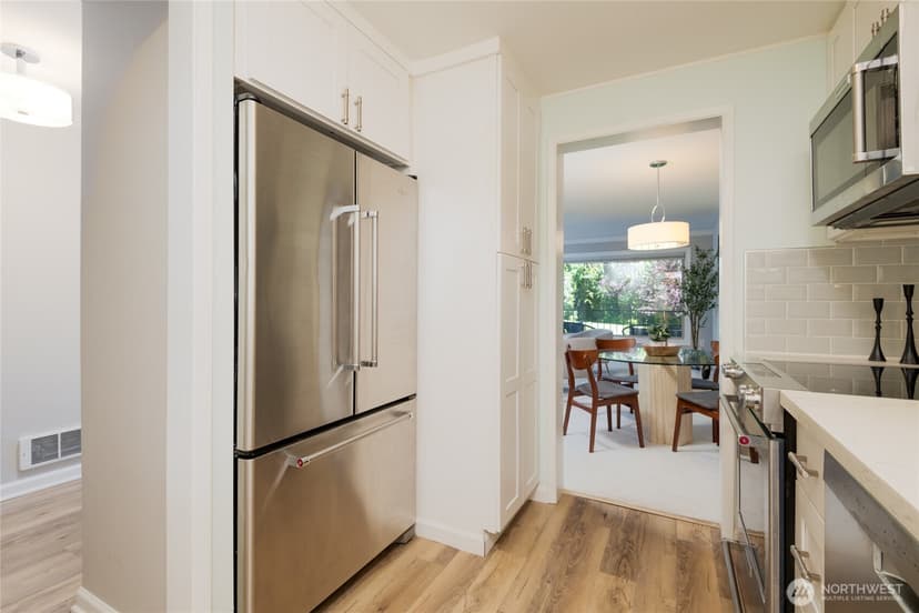 Property photo for 322 N 134th Street #104, Seattle photo 6