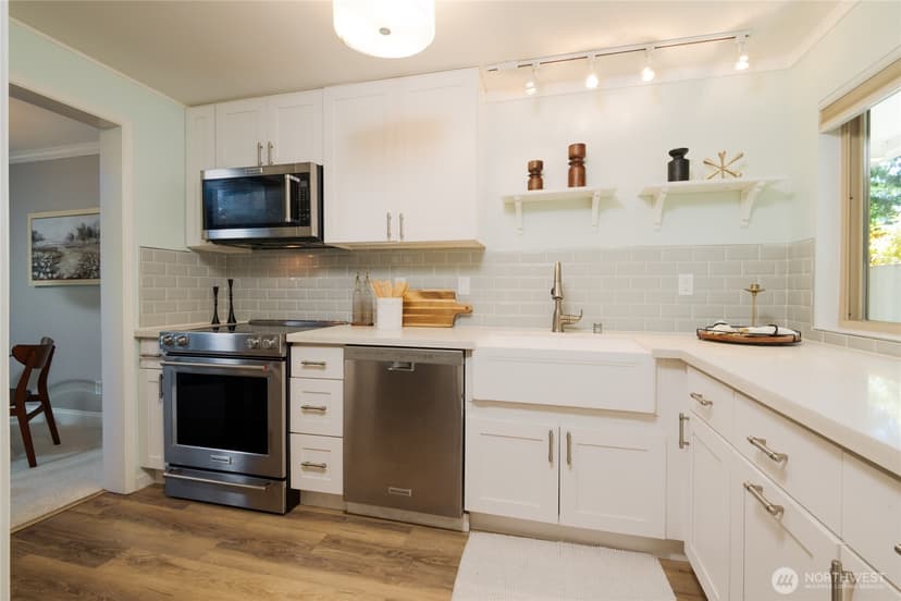 Property photo for 322 N 134th Street #104, Seattle photo 8