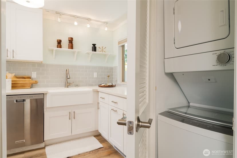 Property photo for 322 N 134th Street #104, Seattle photo 9