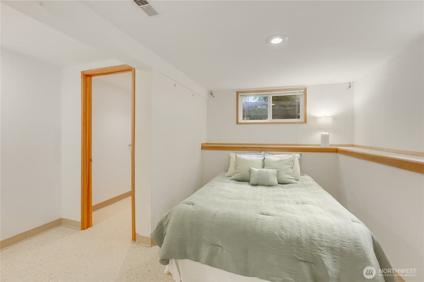Property photo for 10417 76th Avenue S, Seattle photo 21