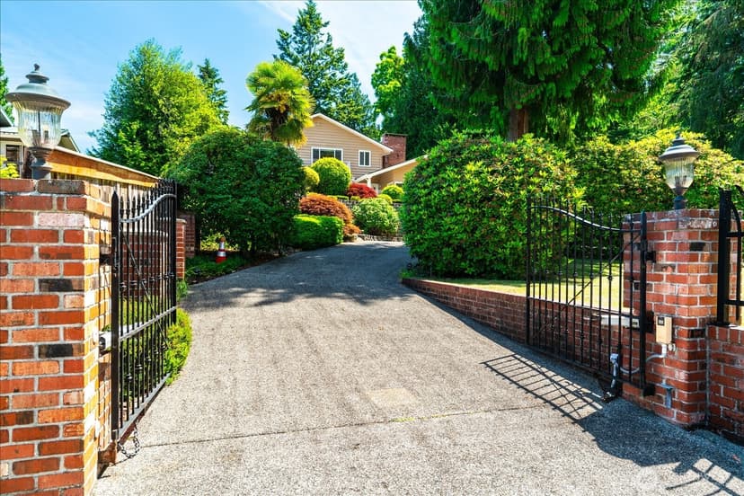 Property photo for 17524 10th Avenue NW, Shoreline photo 28