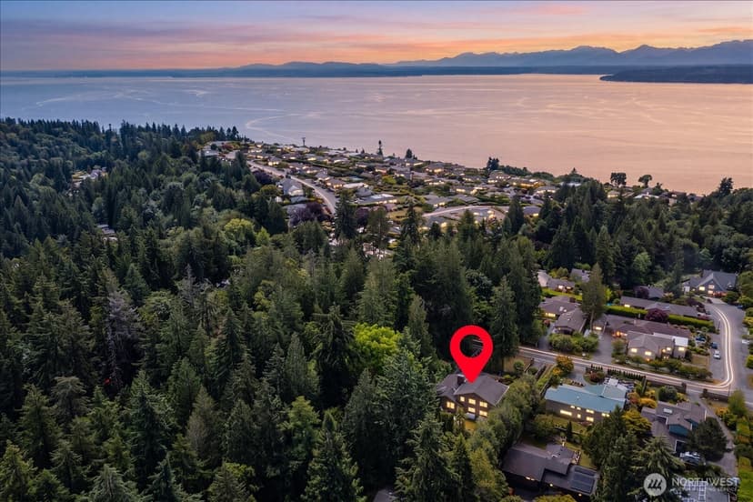 Property photo for 17524 10th Avenue NW, Shoreline photo 38