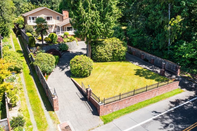 Property photo for 17524 10th Avenue NW, Shoreline photo 36