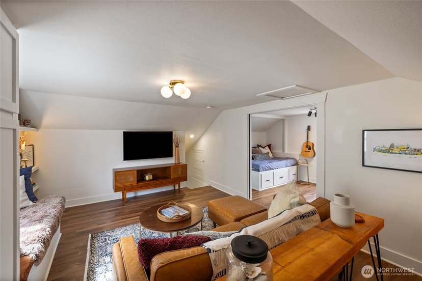 Property photo for 920 N Sheridan Avenue, Tacoma photo 22