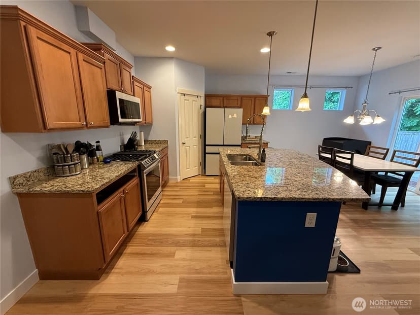 Property photo for 8231 81st Drive NE, Marysville photo 6
