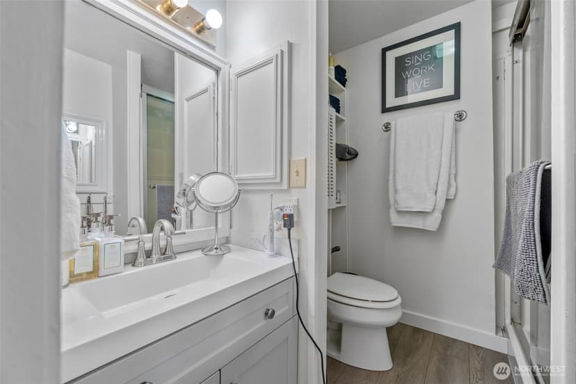Property photo for 2118 160th Place SW, Lynnwood photo 27