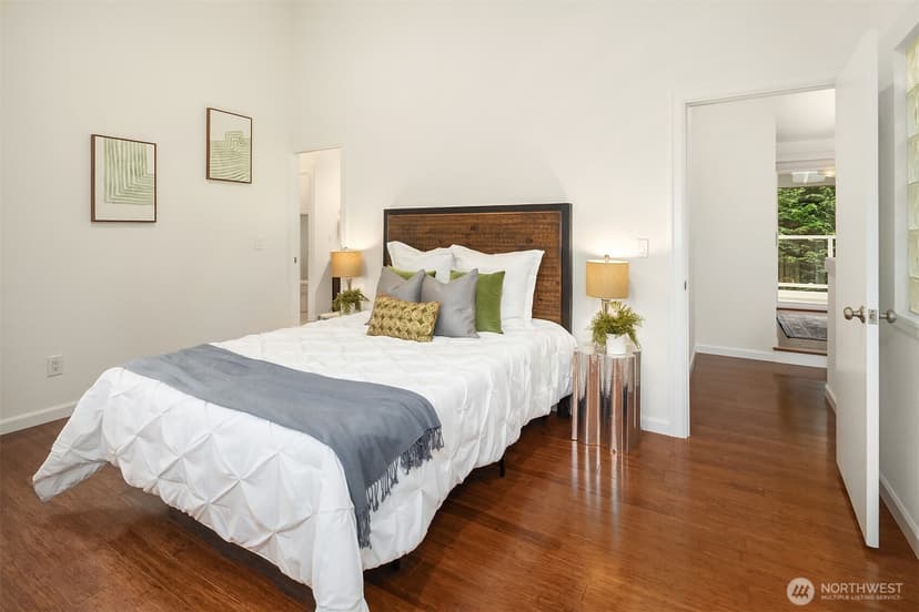 Property photo for 9004 NE 170th Street, Kenmore photo 17