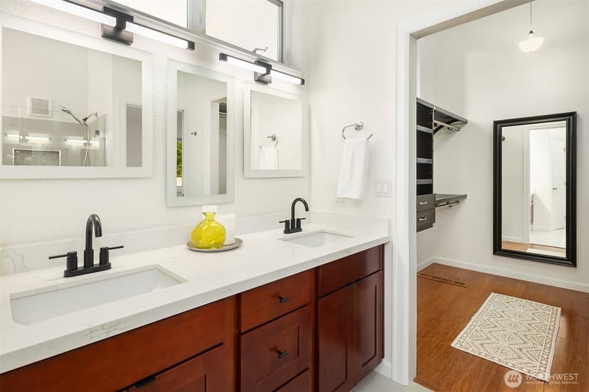Property photo for 9004 NE 170th Street, Kenmore photo 19