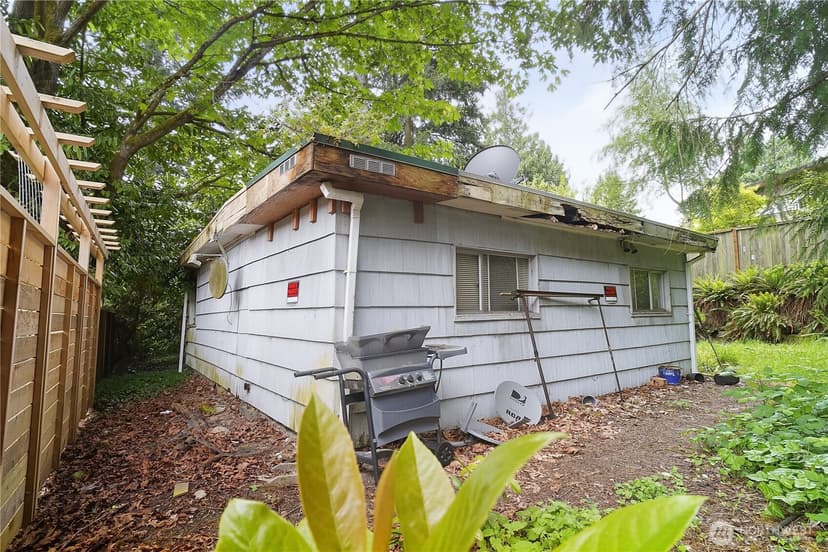 Property photo for 2544 NE 90th Street, Seattle photo 6