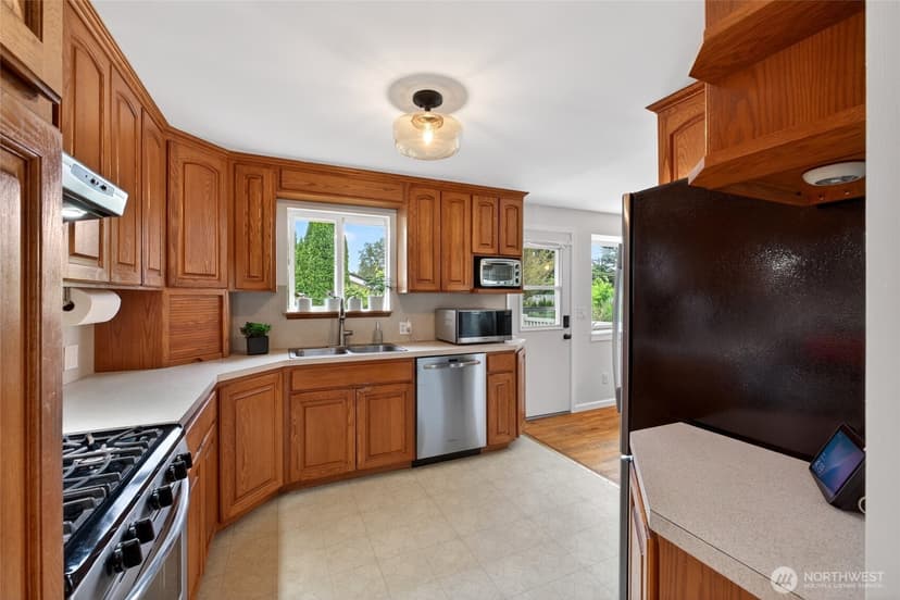 Property photo for 13332 173rd Avenue SE, Renton photo 12