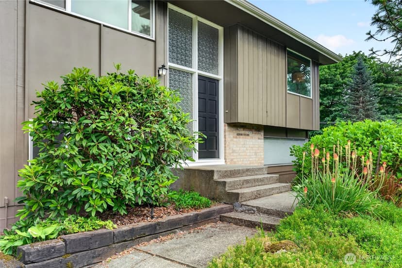 Property photo for 13332 173rd Avenue SE, Renton photo 2