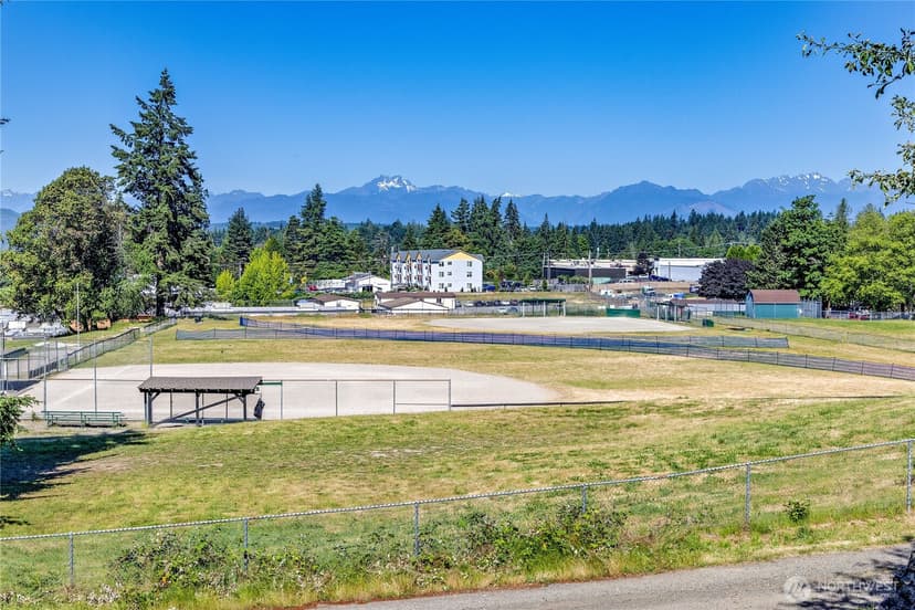 Property photo for 3245 Almira Drive, Bremerton photo 2