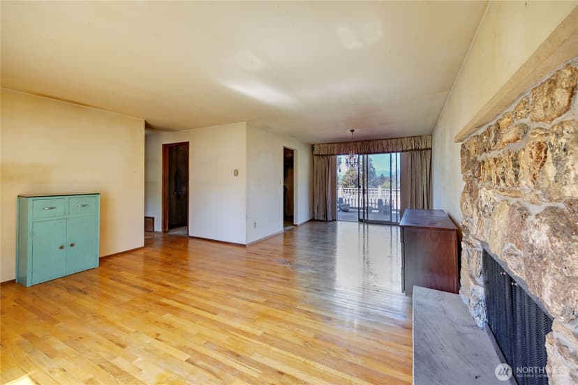 Property photo for 3245 Almira Drive, Bremerton photo 6