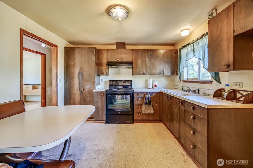 Property photo for 3245 Almira Drive, Bremerton photo 12