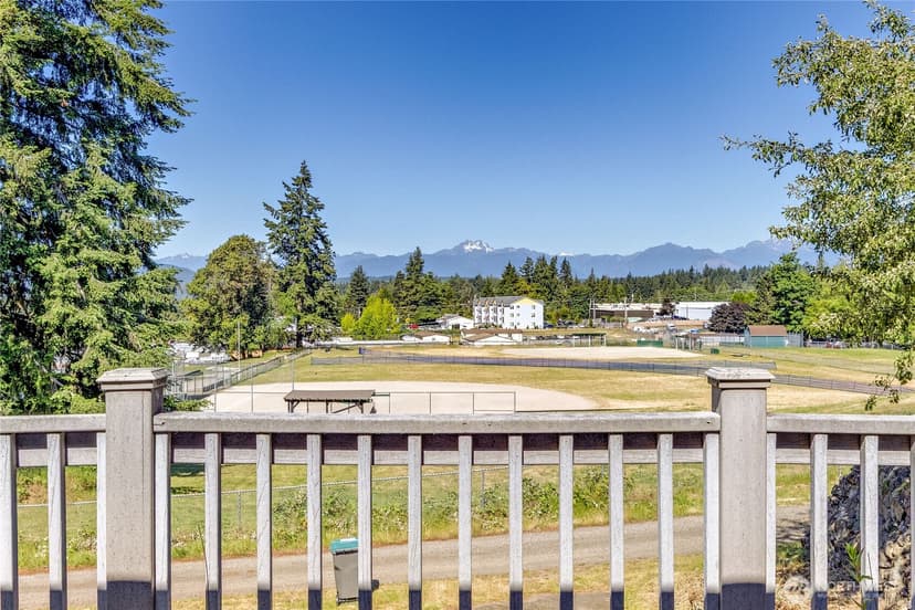 Property photo for 3245 Almira Drive, Bremerton photo 9