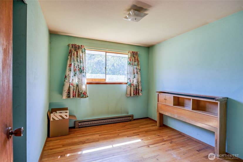 Property photo for 3245 Almira Drive, Bremerton photo 15