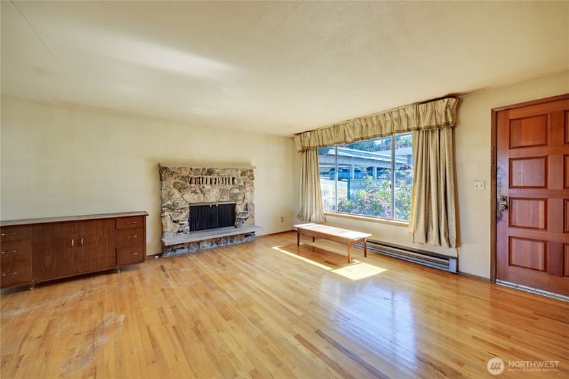 Property photo for 3245 Almira Drive, Bremerton photo 5