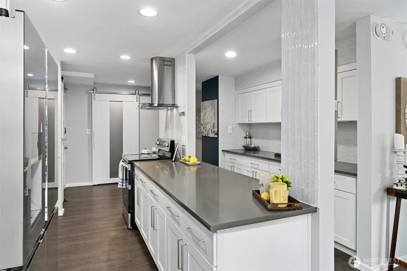 Property photo for 1808 S 118th Street #108, Seattle photo 11