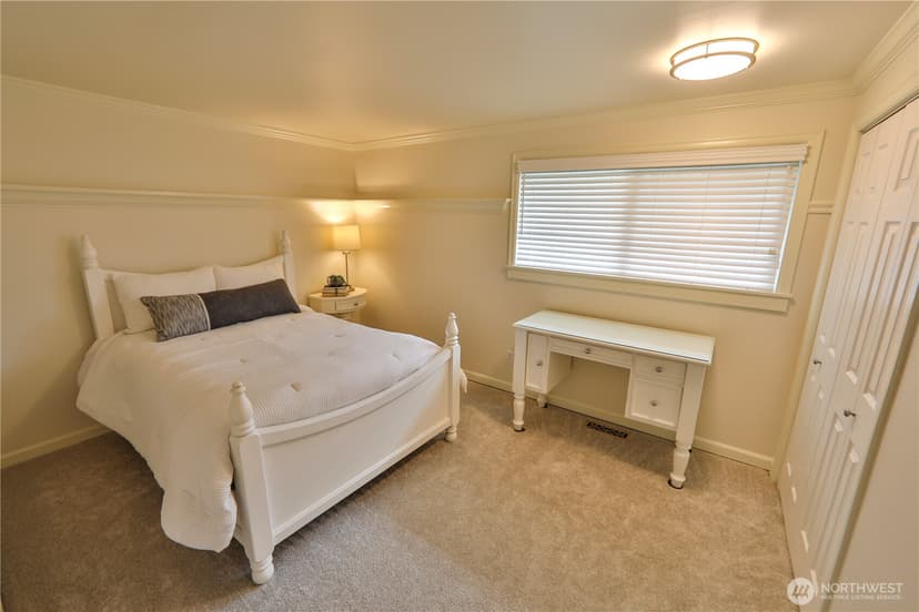 Property photo for 1330 176th Avenue NE, Bellevue photo 14