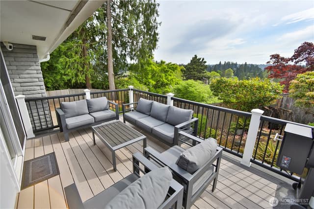 Property photo for 1330 176th Avenue NE, Bellevue photo 5