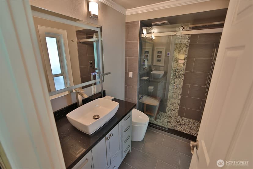 Property photo for 1330 176th Avenue NE, Bellevue photo 13