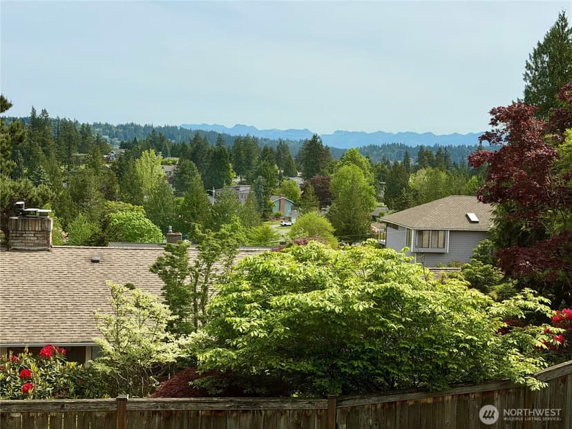 Property photo for 1330 176th Avenue NE, Bellevue photo 7