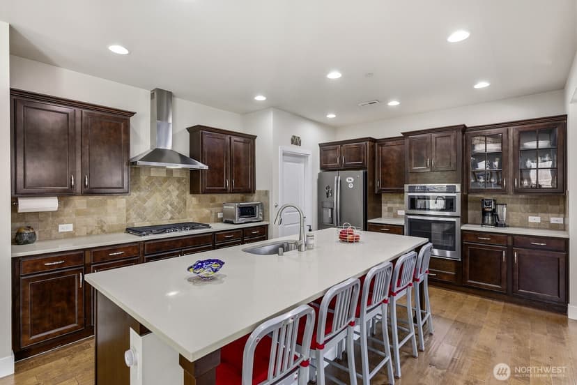 Property photo for 7430 NE 202nd Place, Kenmore photo 13