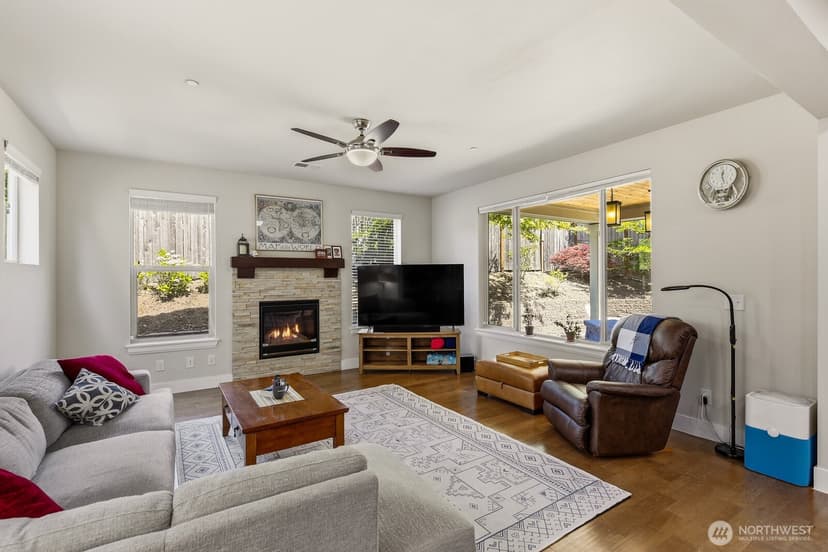 Property photo for 7430 NE 202nd Place, Kenmore photo 15