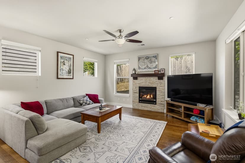 Property photo for 7430 NE 202nd Place, Kenmore photo 16