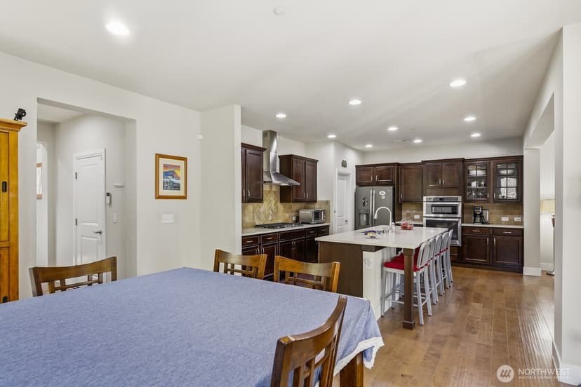 Property photo for 7430 NE 202nd Place, Kenmore photo 8