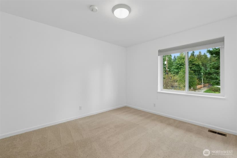 Property photo for 1132 Crawford Rd, Lynnwood photo 25