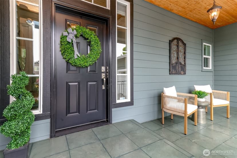 Property photo for 1847 Pointe Woodworth Drive NE, Tacoma photo 3