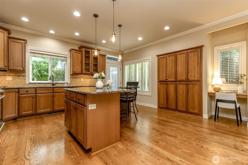 Property photo for 1847 Pointe Woodworth Drive NE, Tacoma photo 12