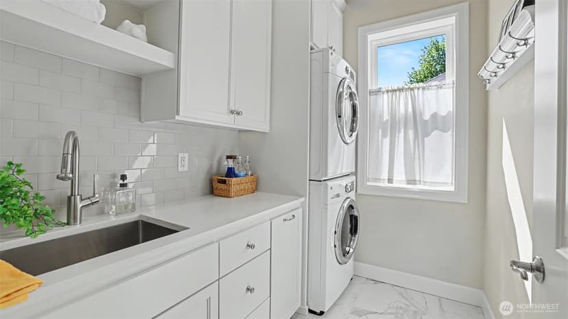 Property photo for 16941 SE 140th Street, Renton photo 15